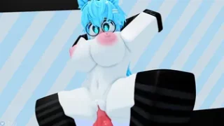 Evelyn riding a big dick - roblox